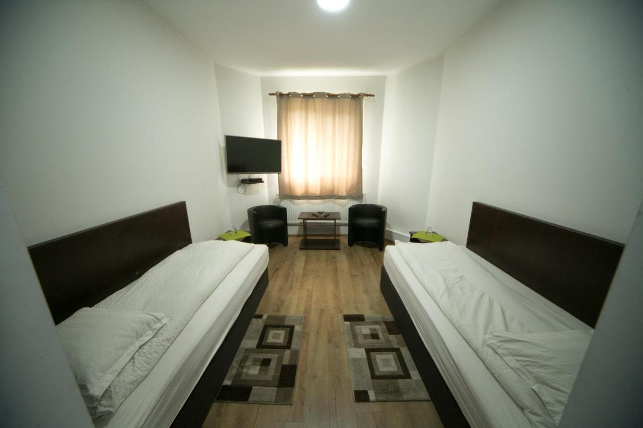 Motel Napsugar Panzio Lunga  Exterior foto