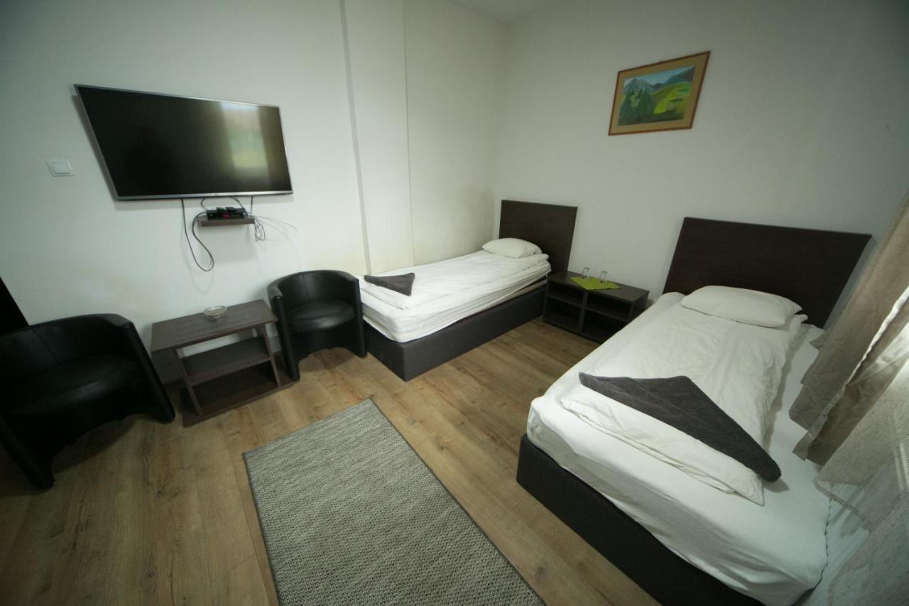 Motel Napsugar Panzio Lunga  Exterior foto